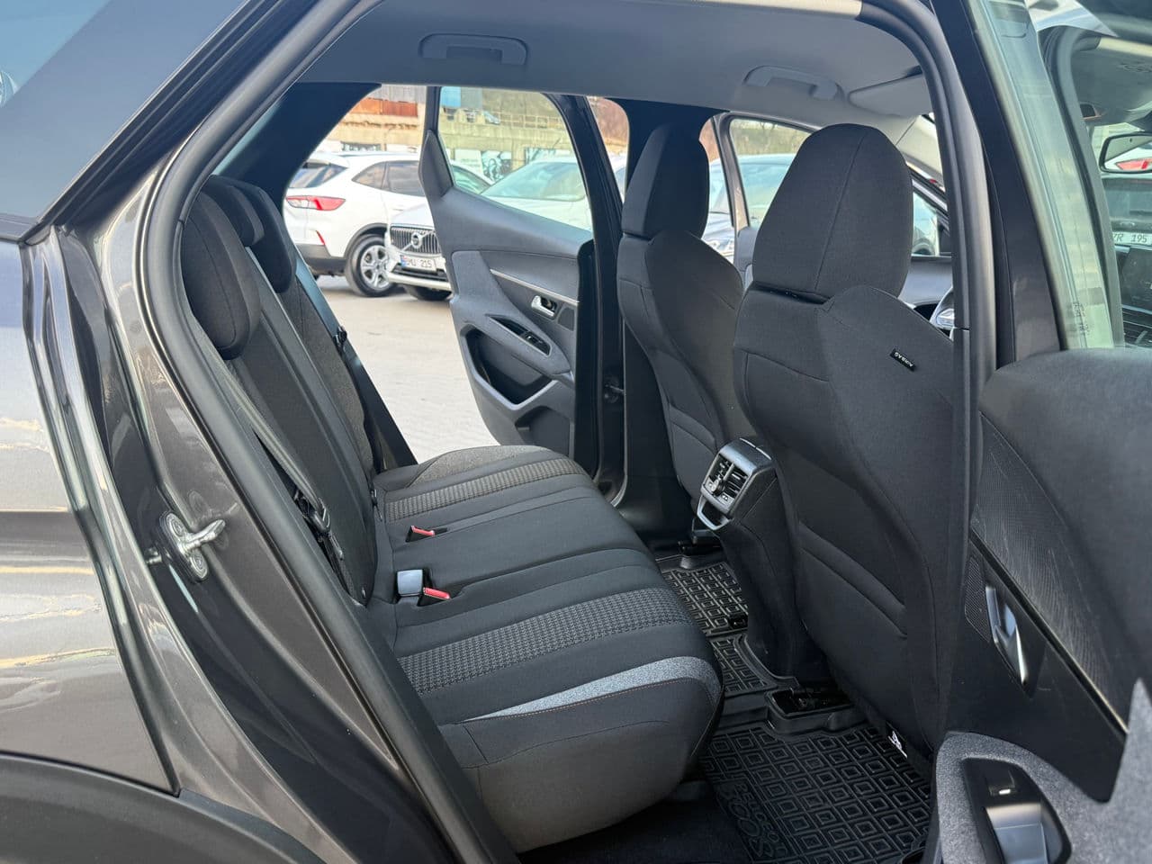 2021 Peugeot 3008 — Miniatură 14