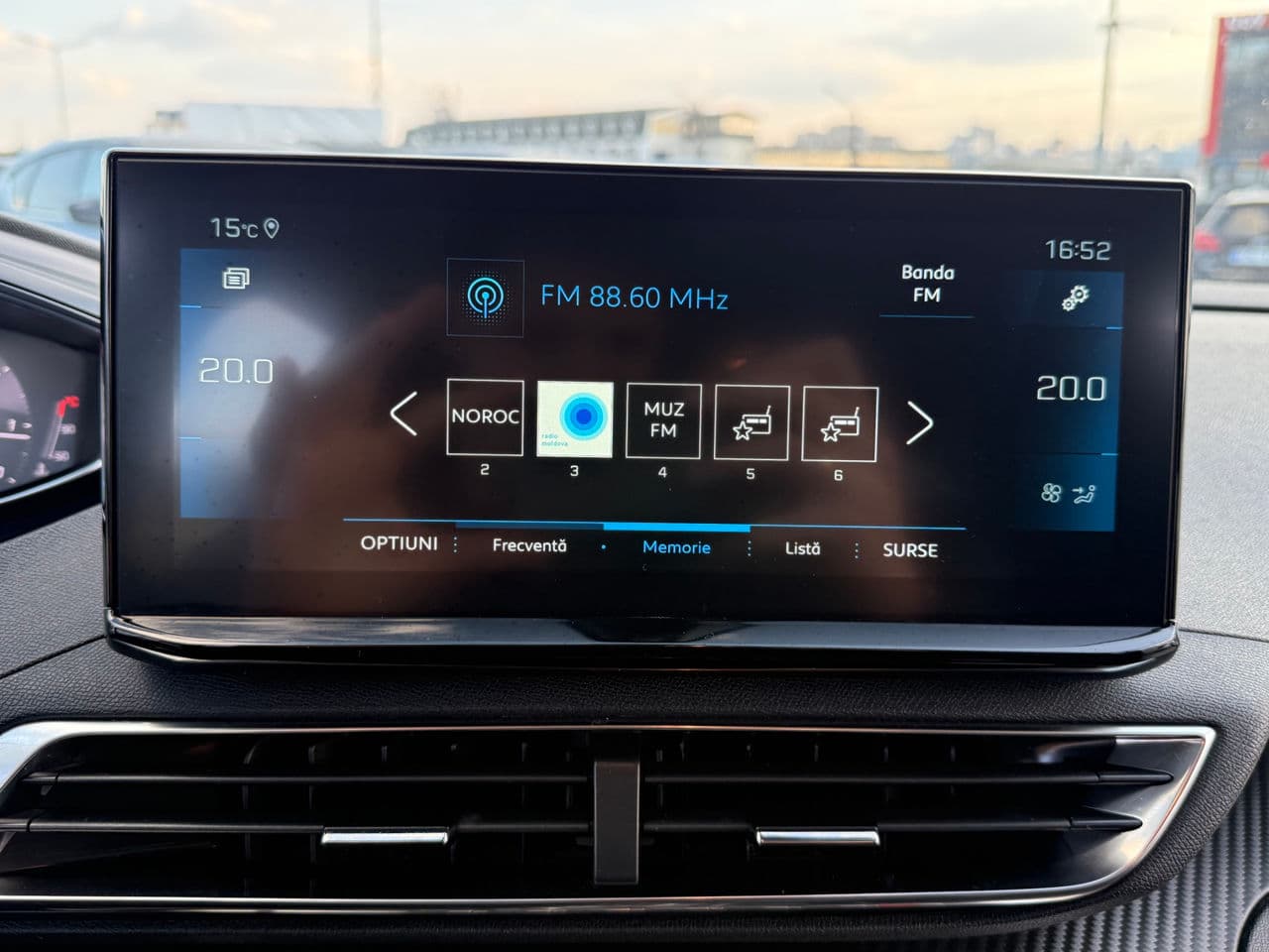 2021 Peugeot 3008 — Miniatură 9