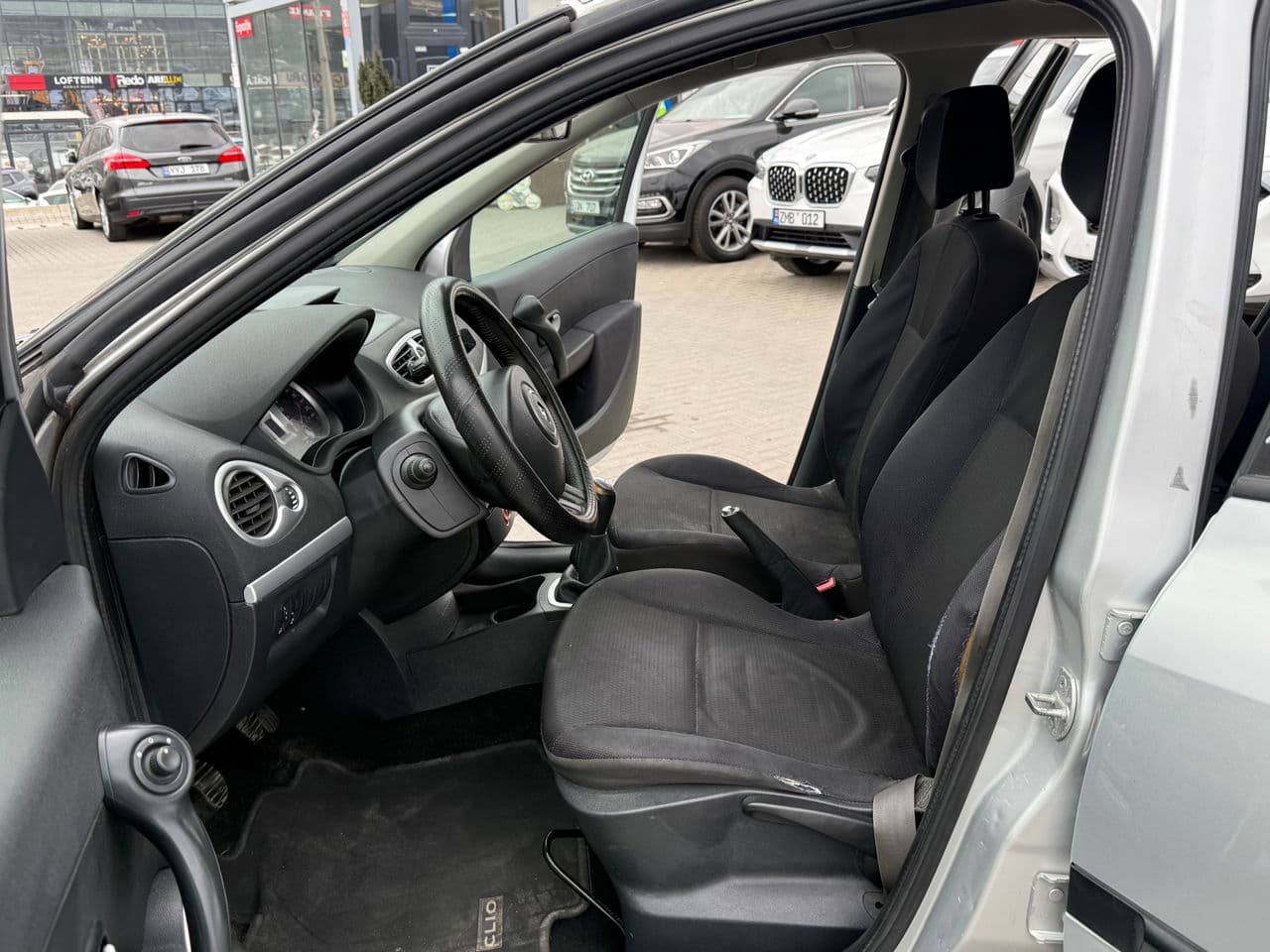 2008 Renault Clio — Miniatură 5