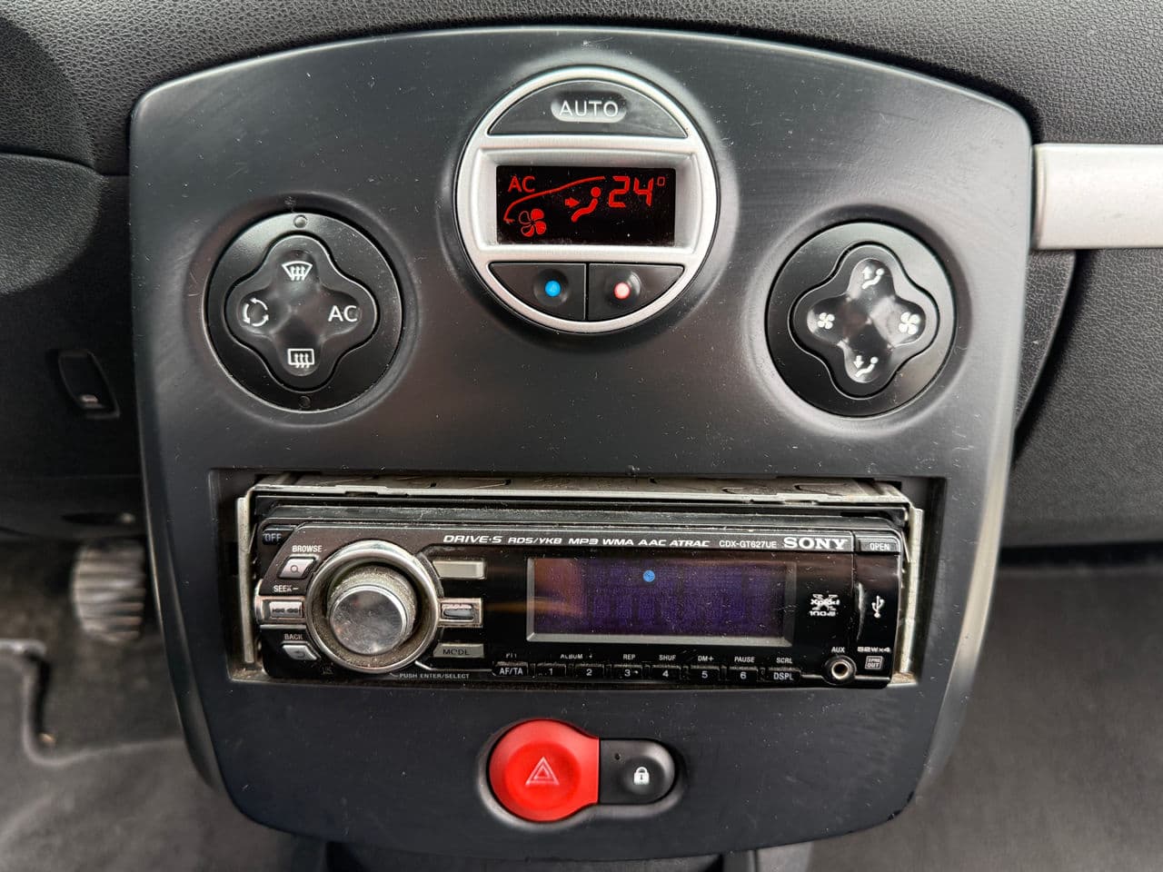 2008 Renault Clio — Miniatură 8