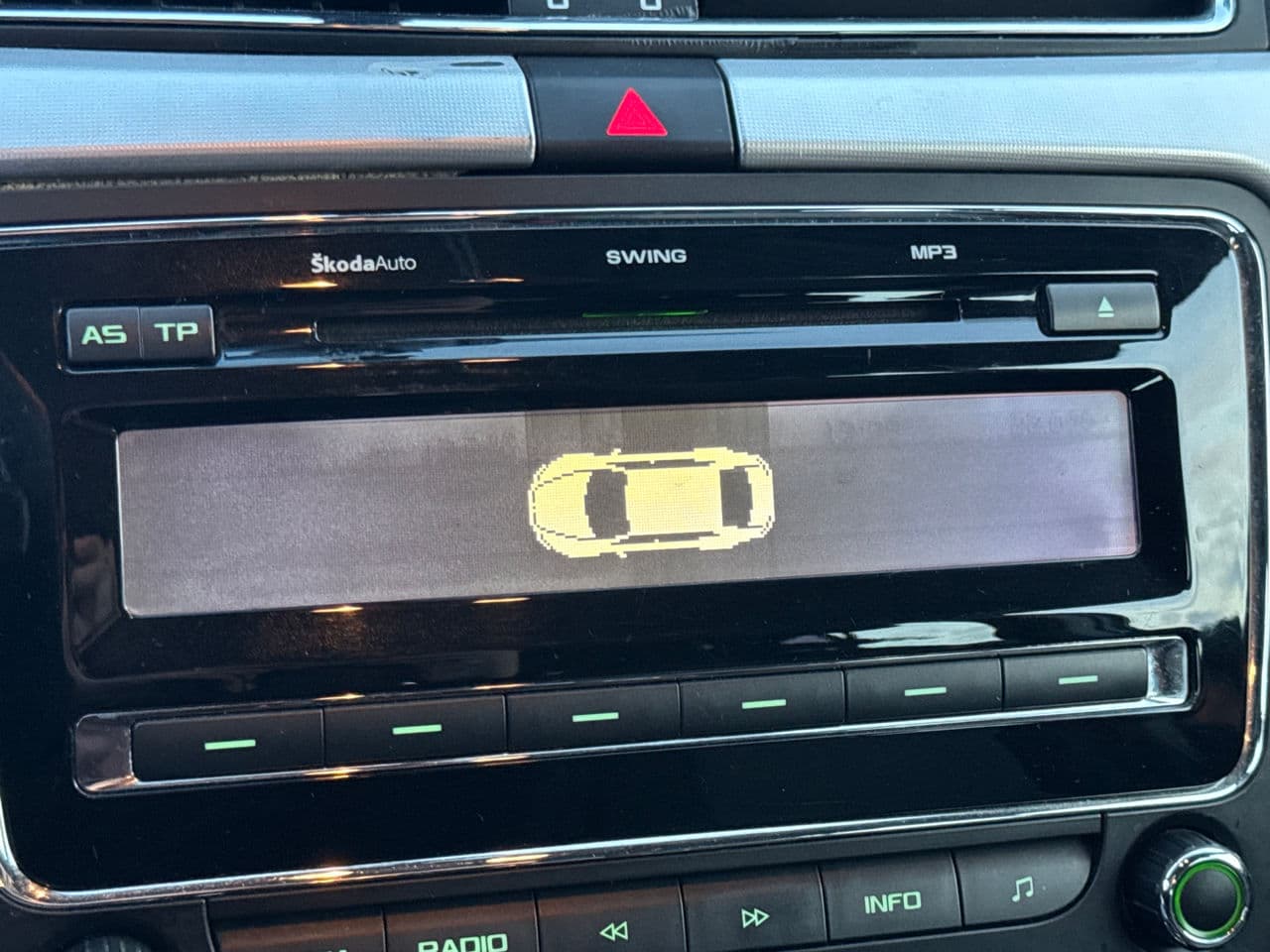 2010 Skoda Superb — Miniatură 9