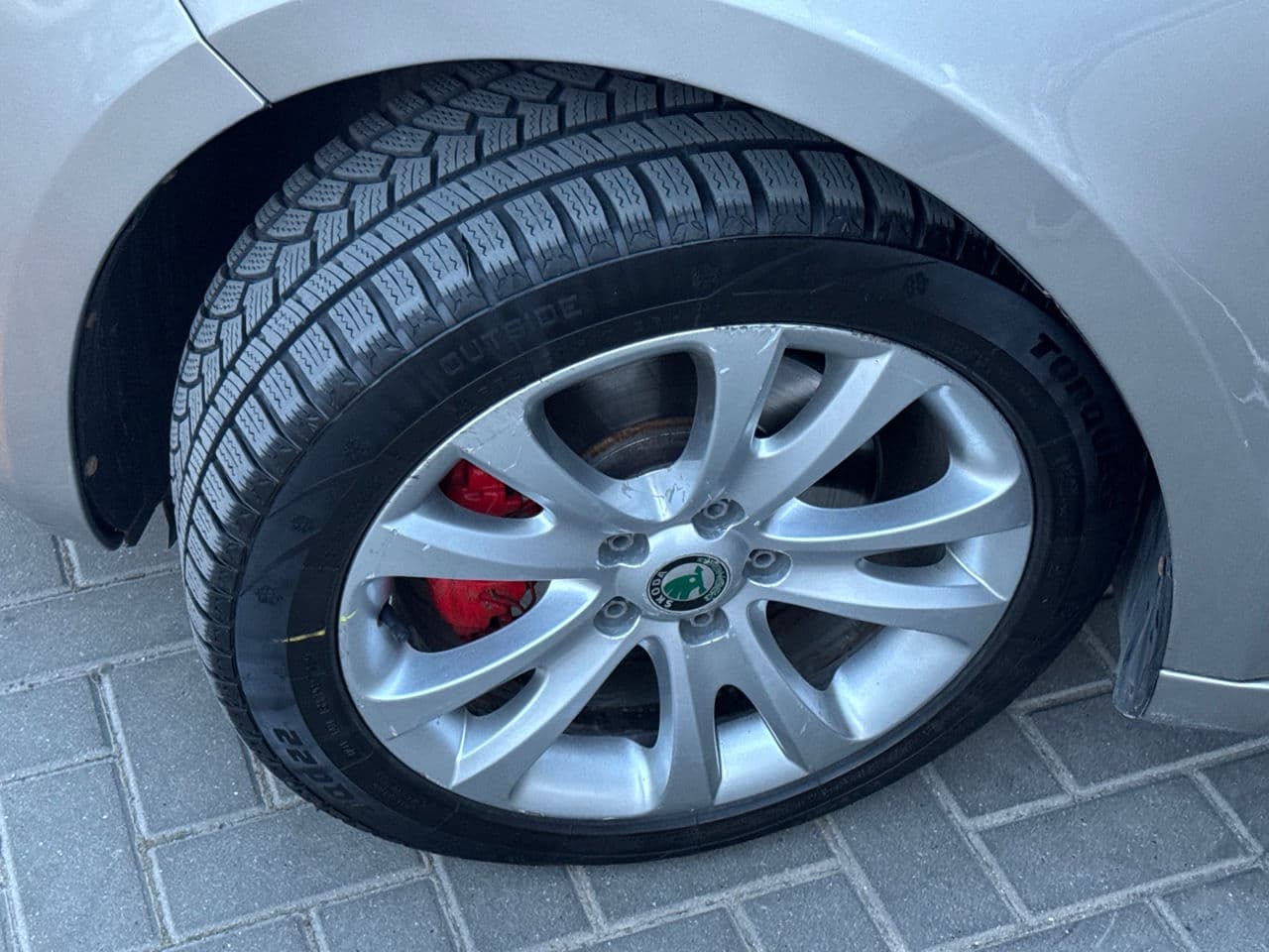 2010 Skoda Superb — Miniatură 16