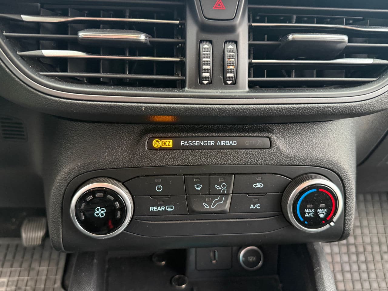 2019 Ford Focus — Miniatură 10