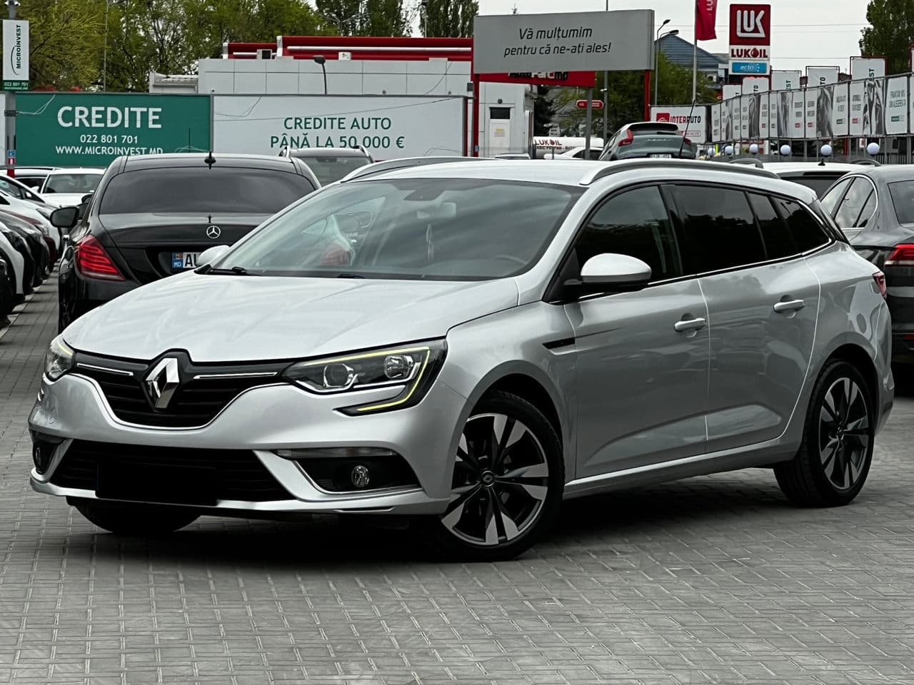 Renault Megane 2018 — Миниатюра 2