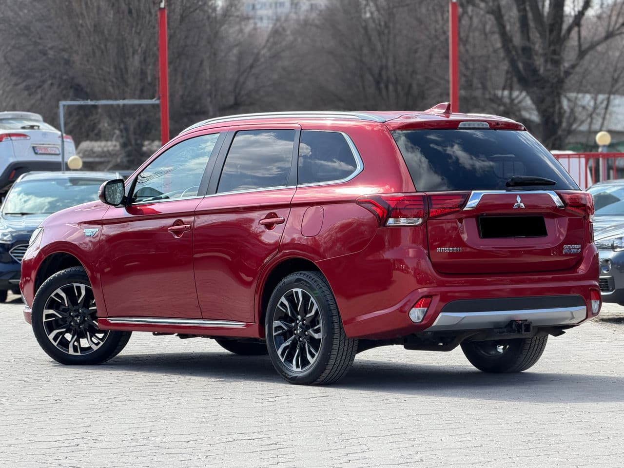 Mitsubishi Outlander 2017 — Миниатюра 3