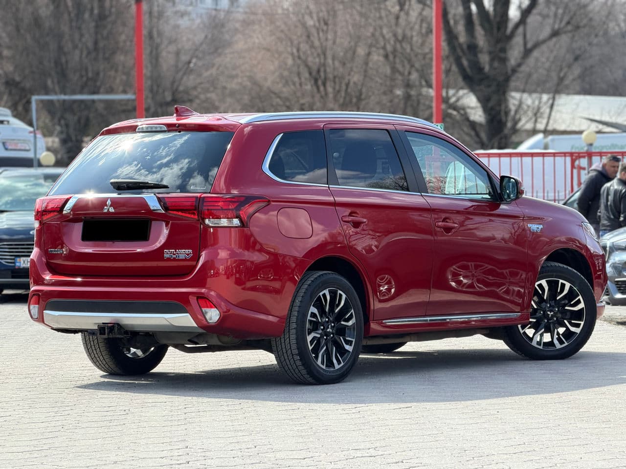 Mitsubishi Outlander 2017 — Миниатюра 2