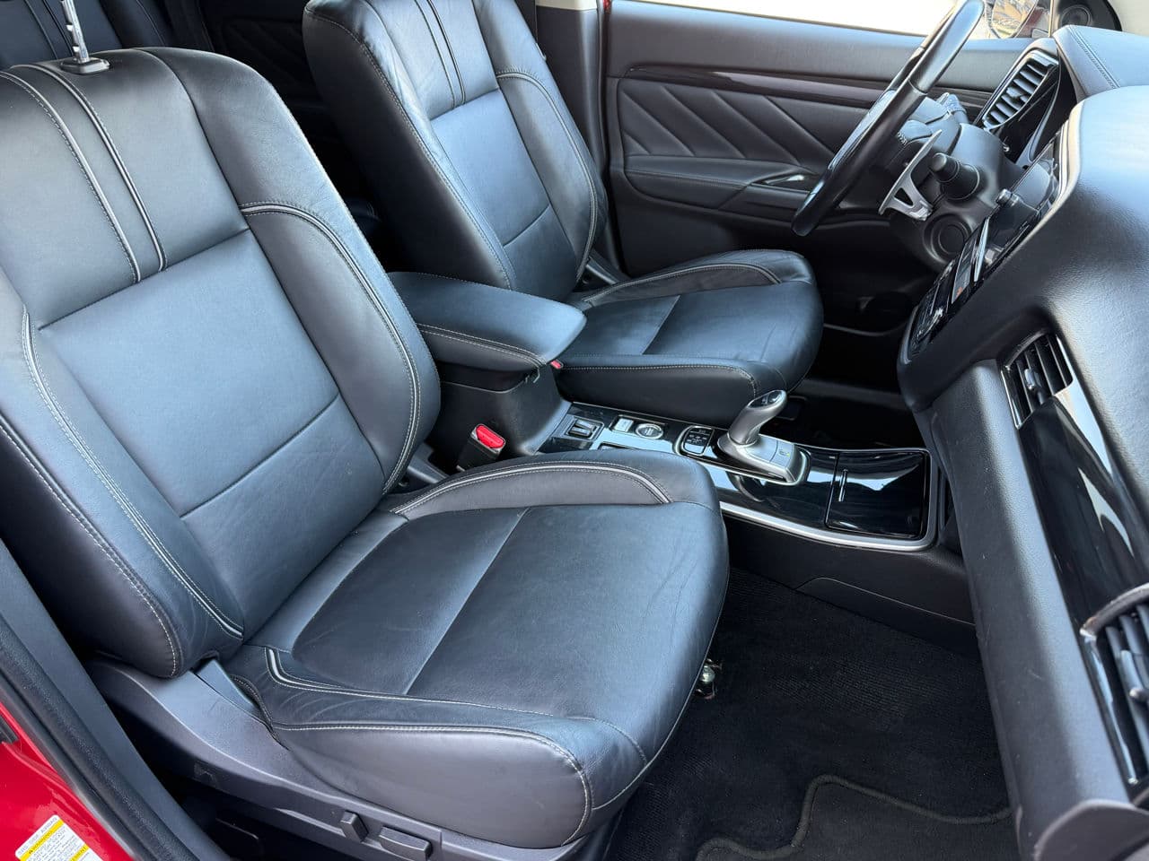 Mitsubishi Outlander 2017 — Миниатюра 17
