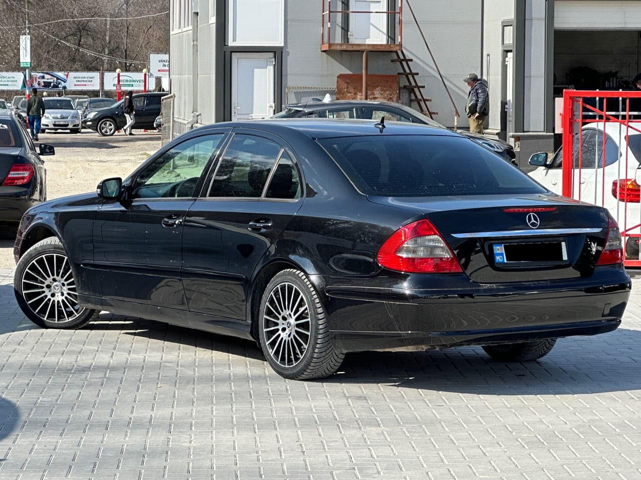 2009 Mercedes E 220 — Miniatură 4