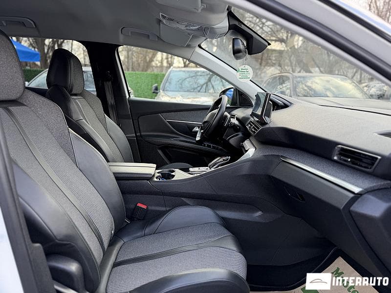 2020 Peugeot 3008 — Miniatură 21