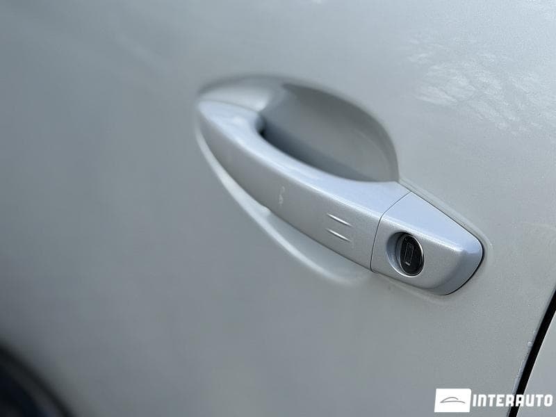2020 Peugeot 3008 — Miniatură 8
