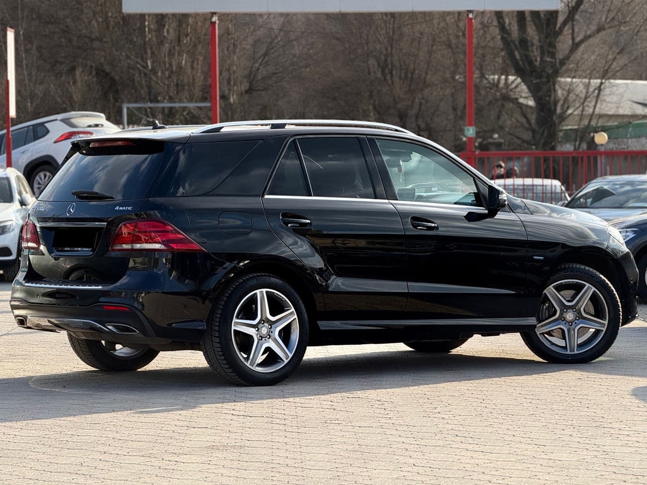 2016 Mercedes GLE 500e — Miniatură 2