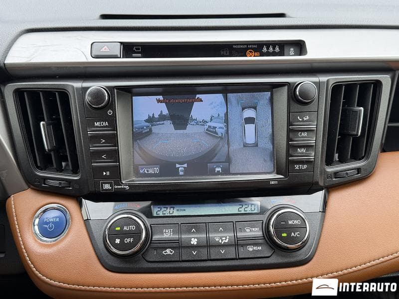 2017 Toyota Rav-4 — Miniatură 14
