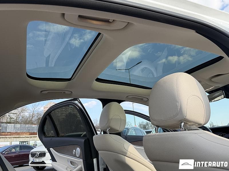 2021 Mercedes E 350 — Miniatură 15