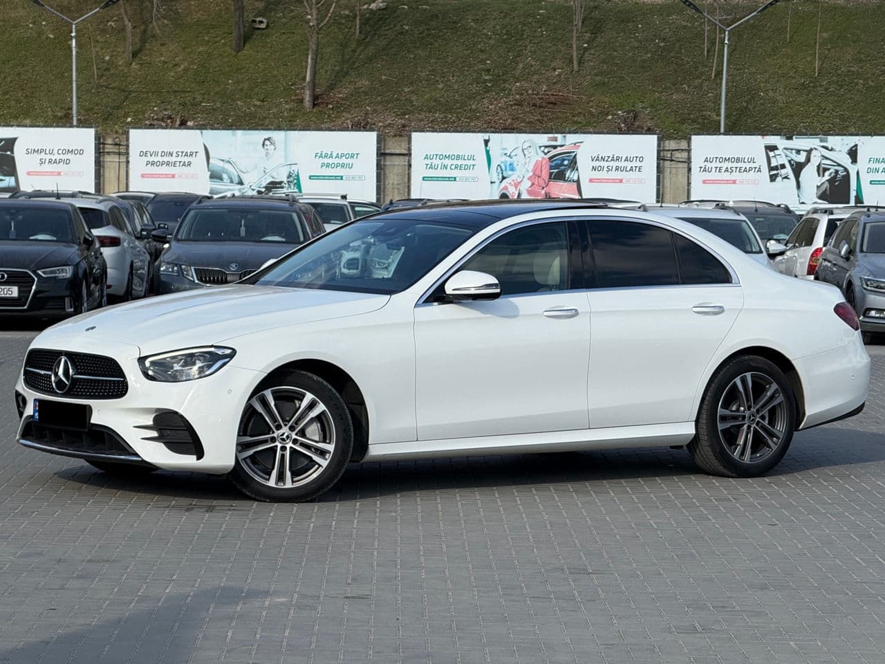 2021 Mercedes E 350 — Miniatură 2