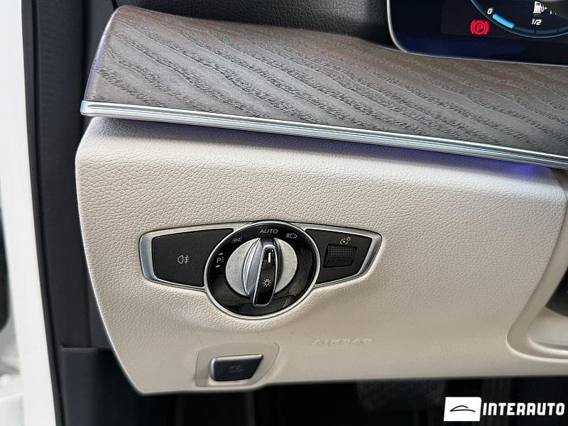 2021 Mercedes E 350 — Miniatură 22