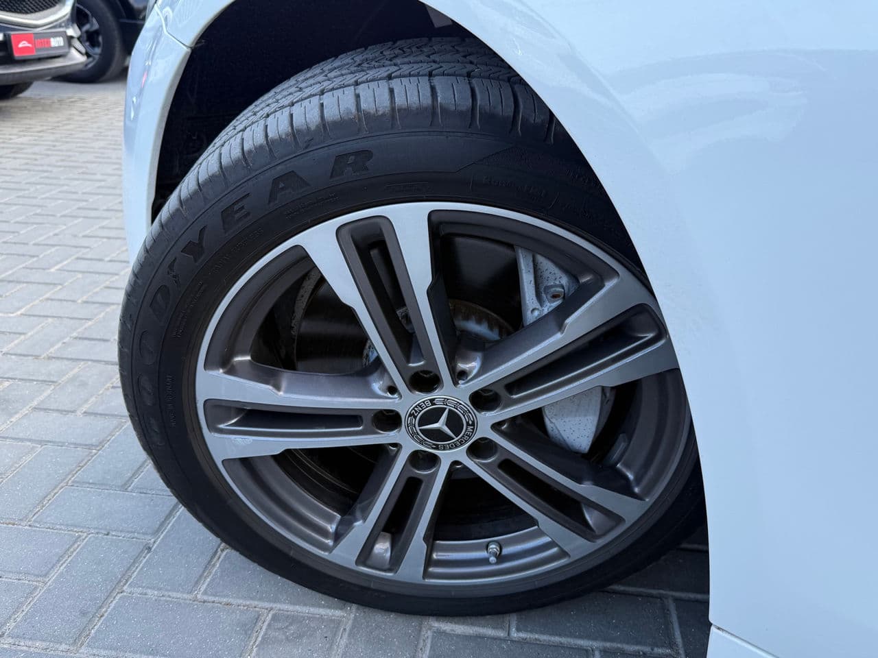 2021 Mercedes E 350 — Miniatură 17