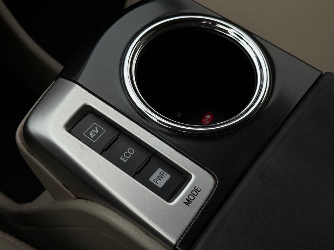 2014 Toyota Prius Plus / V — Miniatură 16
