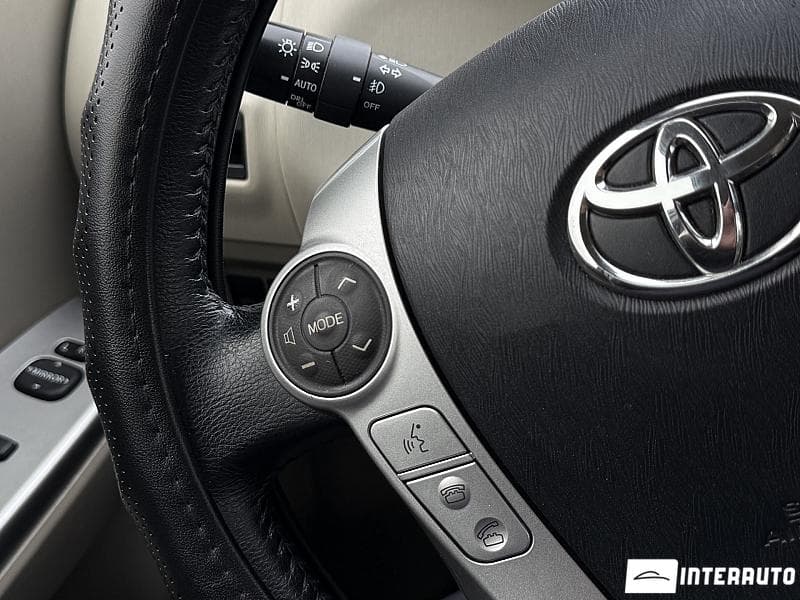 2014 Toyota Prius Plus / V — Miniatură 20