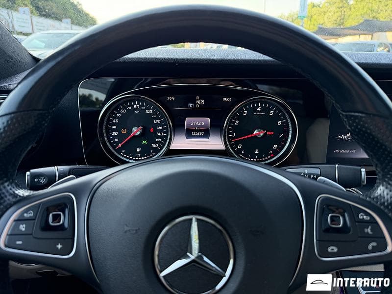 2017 Mercedes E 300 — Miniatură 11