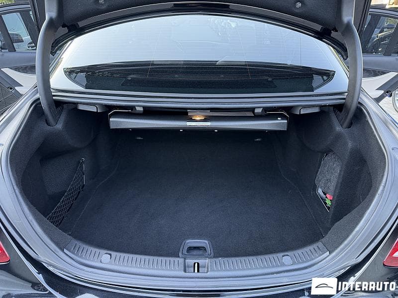 2017 Mercedes E 300 — Miniatură 17