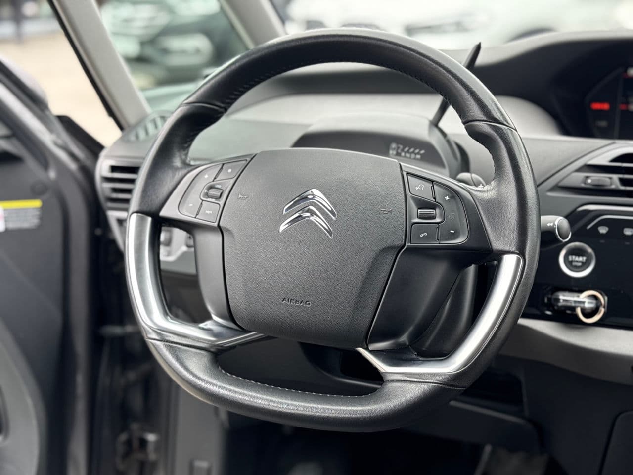 Citroen C4 Picasso 2018 — Миниатюра 7