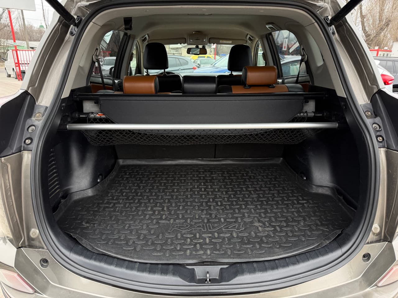 2016 Toyota Rav-4 — Miniatură 22