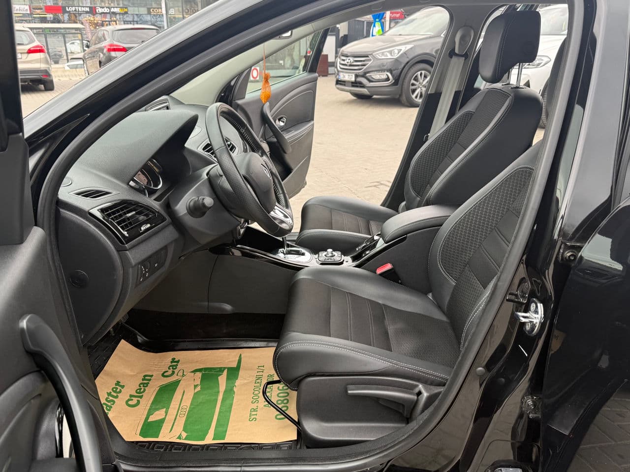 2015 Renault Megane — Miniatură 5