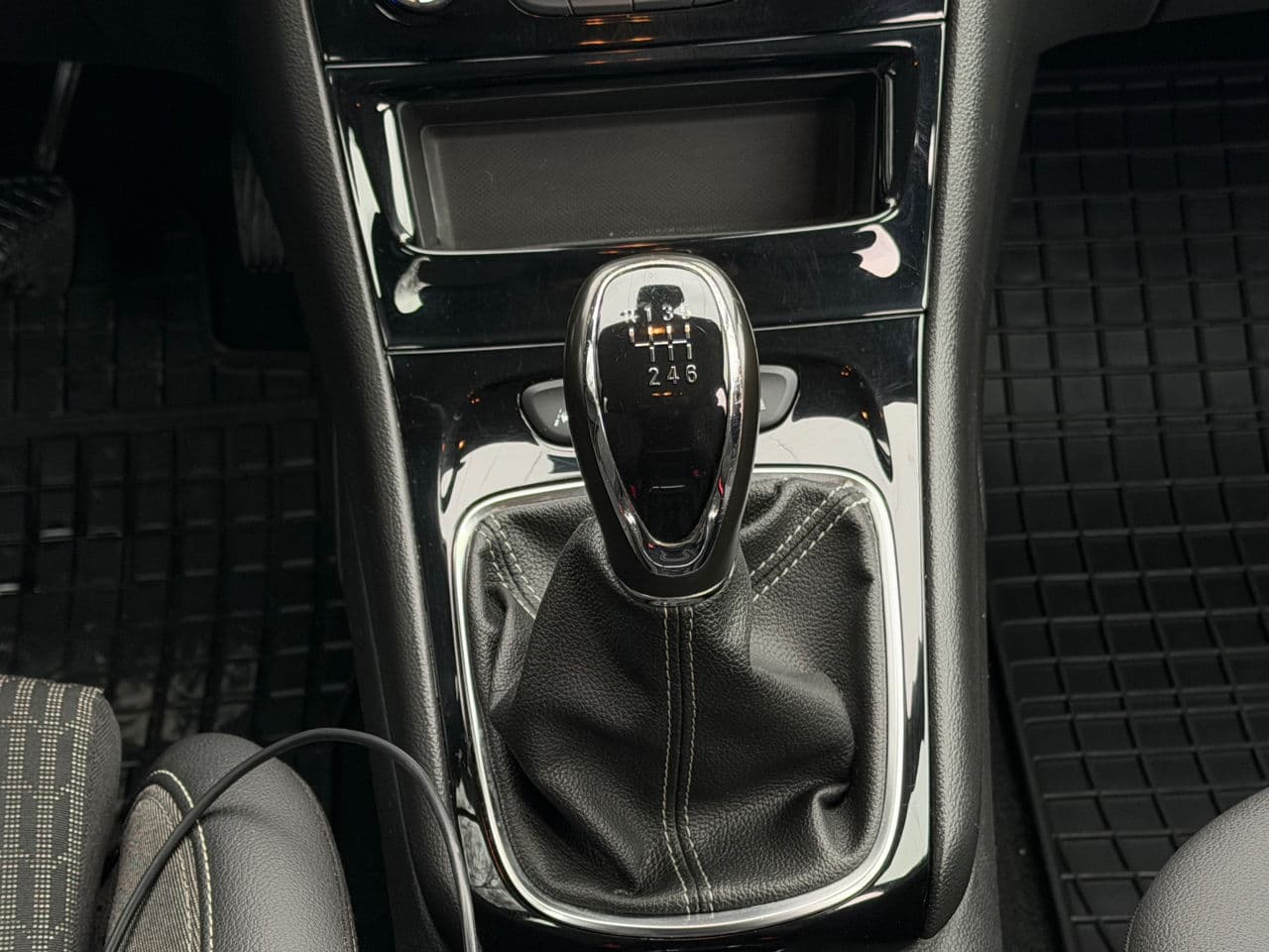 2021 Opel Astra — Miniatură 15