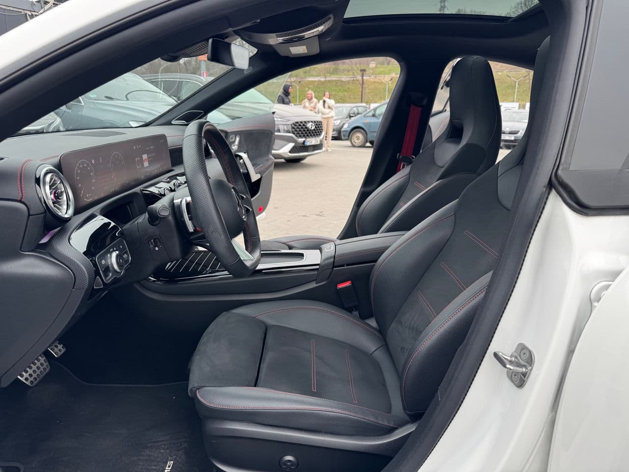 2024 Mercedes CLA 200 — Miniatură 5