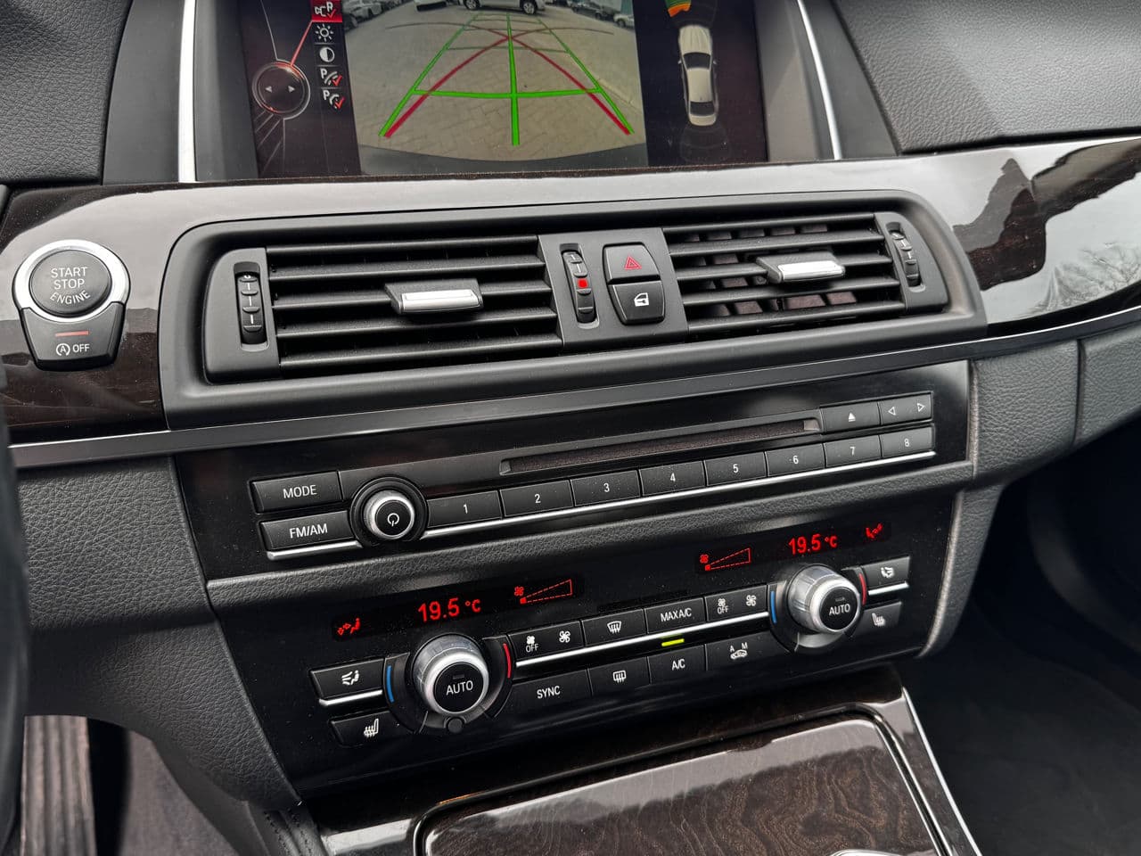 BMW 528 2015 — Миниатюра 15