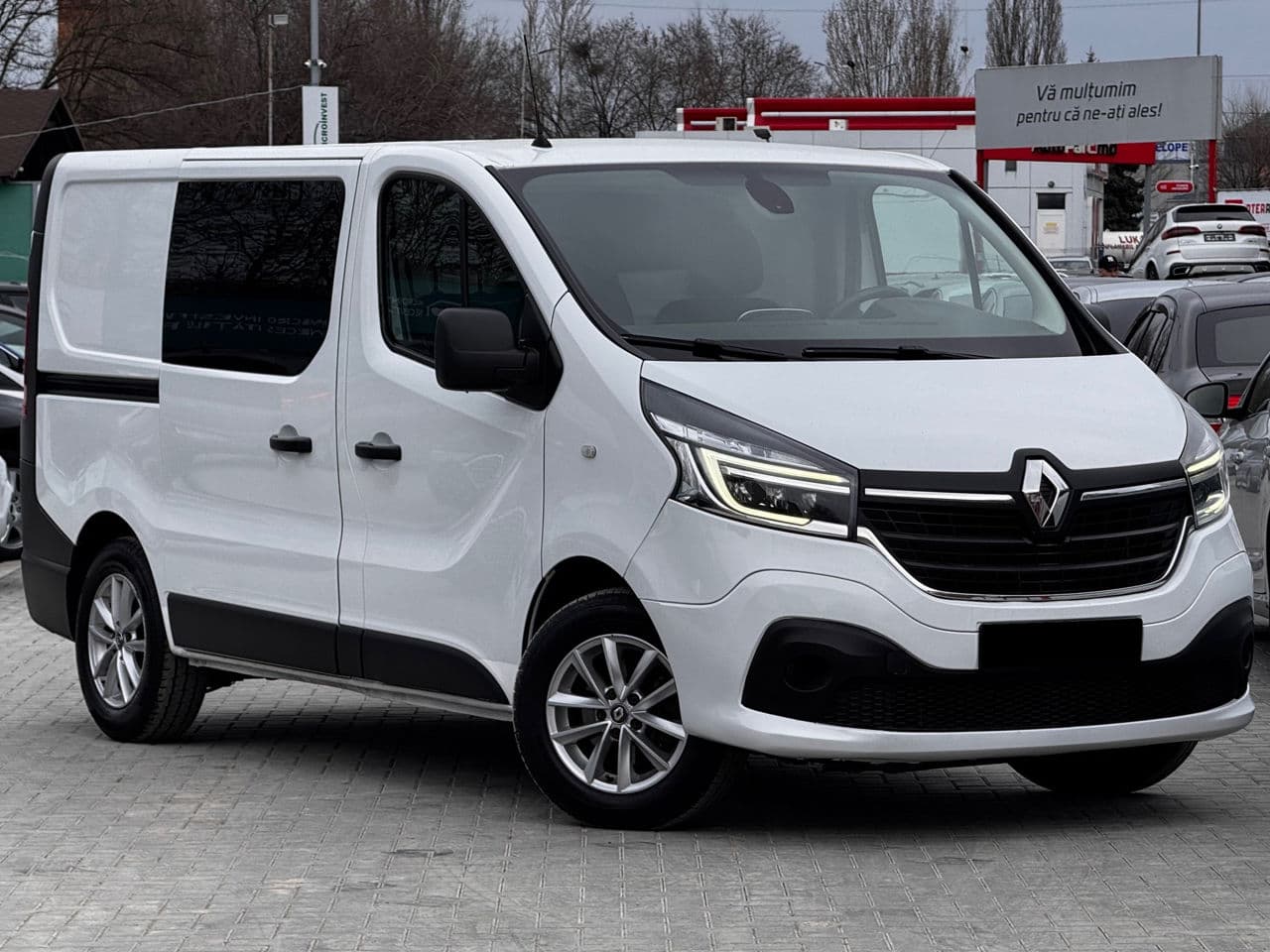 2020 Renault Trafic — Miniatură 4