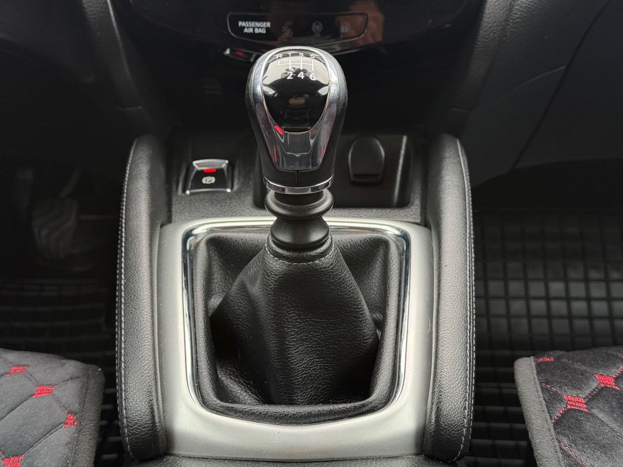 2015 Nissan Qashqai — Miniatură 11