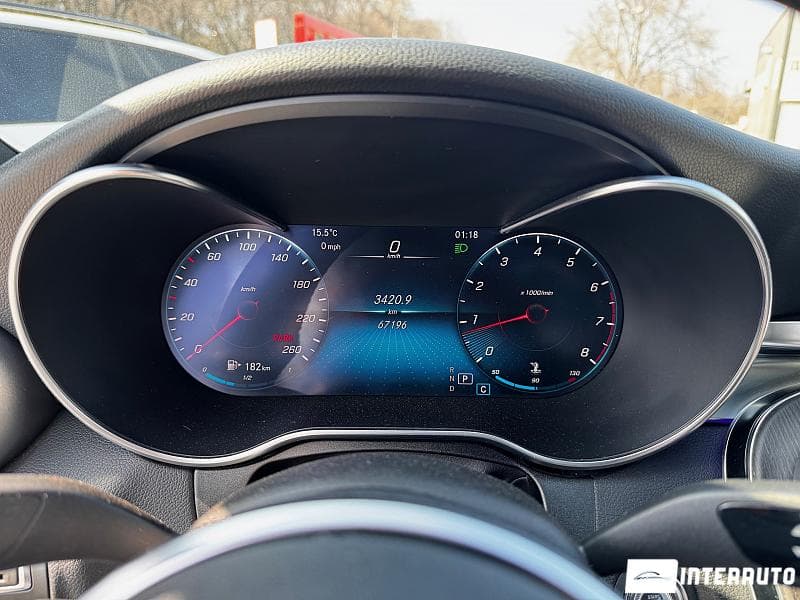 2021 Mercedes C 300 — Miniatură 9