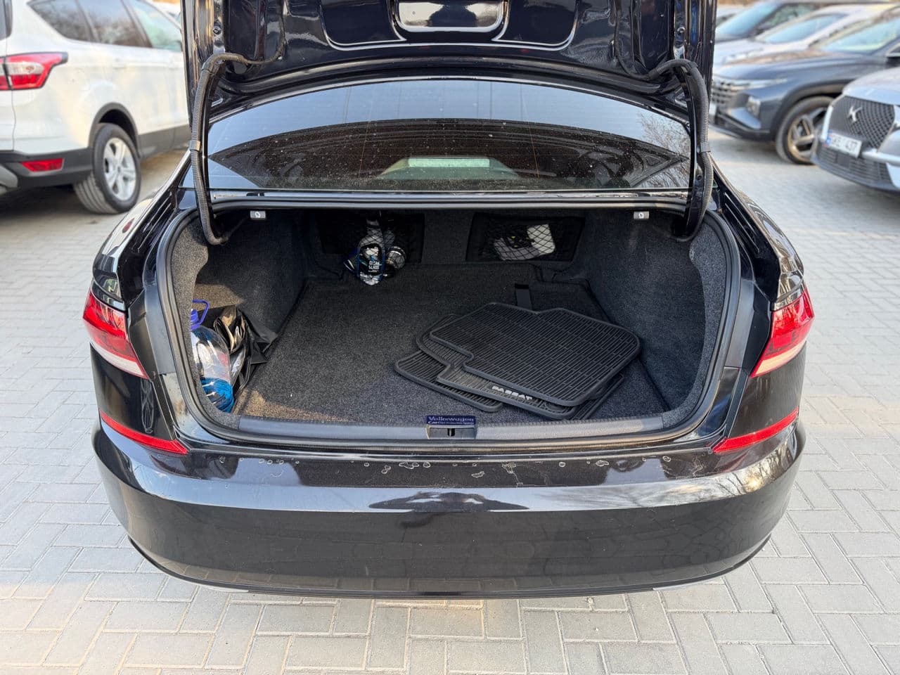 2020 Volkswagen Passat — Miniatură 5