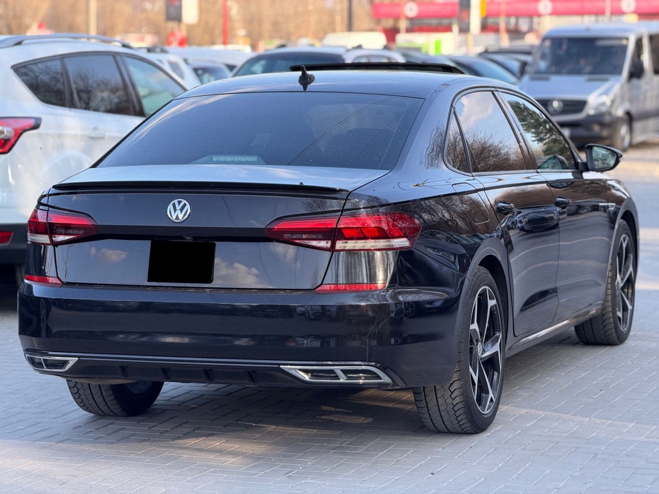 2020 Volkswagen Passat — Miniatură 2