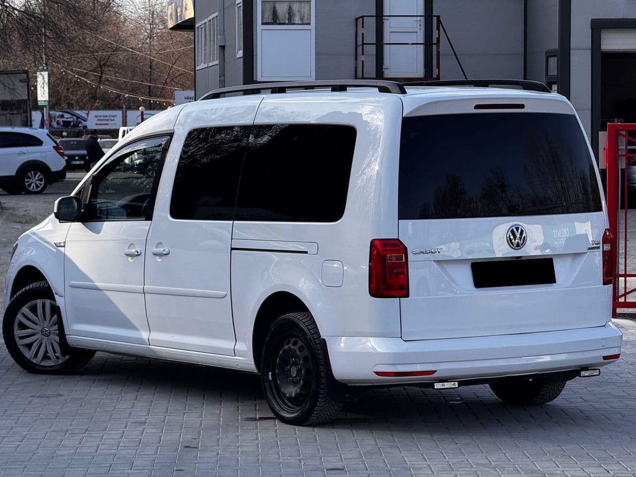 2017 Volkswagen Caddy — Miniatură 4