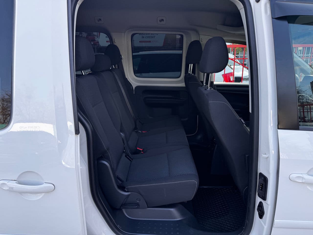 2017 Volkswagen Caddy — Miniatură 8