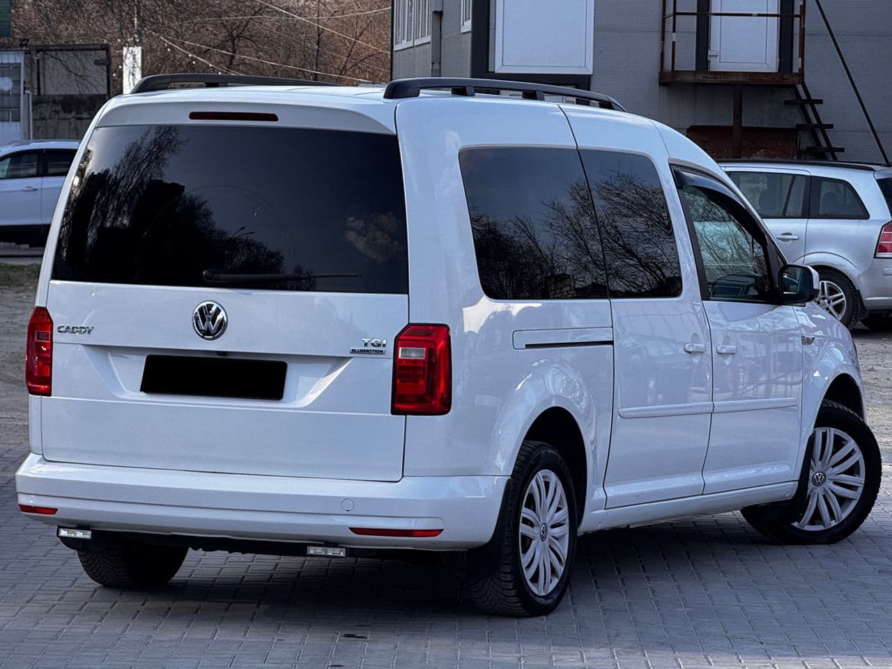 2017 Volkswagen Caddy — Miniatură 2