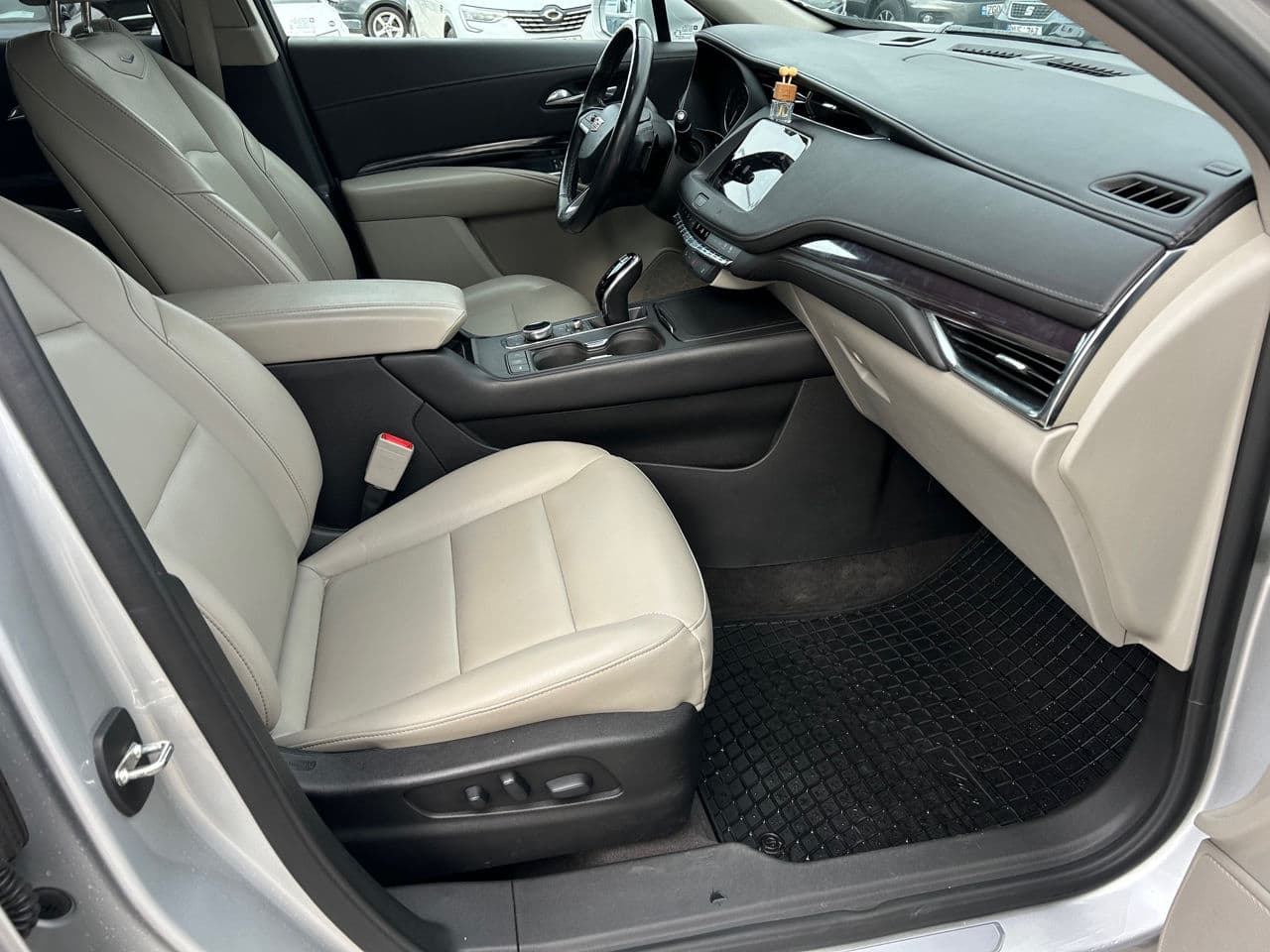2020 Cadillac XT4 — Miniatură 16