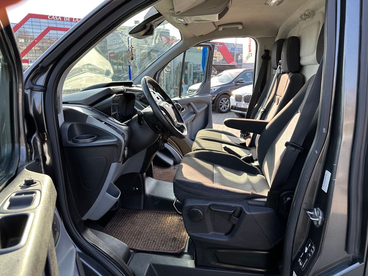 2017 Ford Transit — Miniatură 5