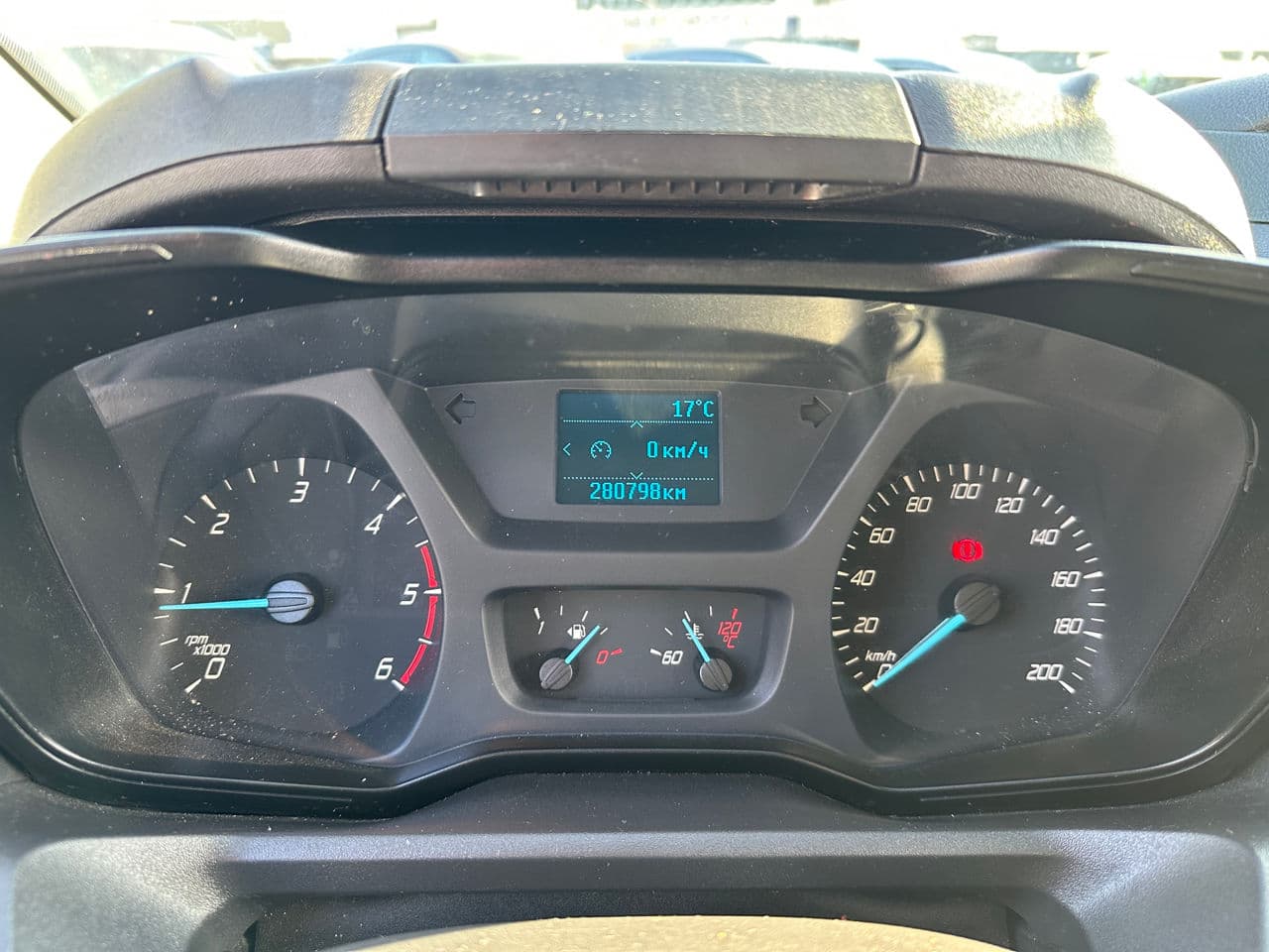 2017 Ford Transit — Miniatură 7