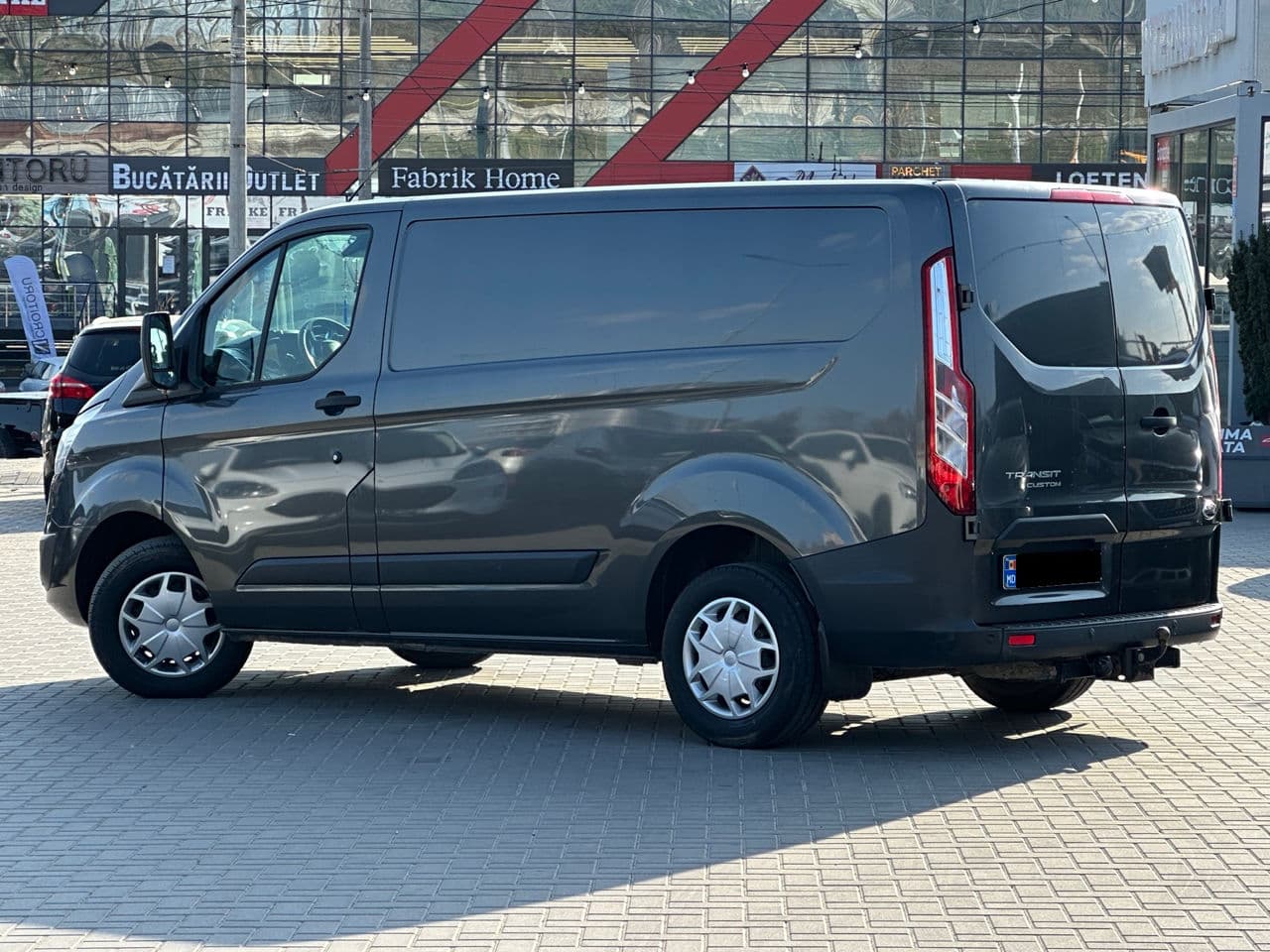 2017 Ford Transit — Miniatură 4