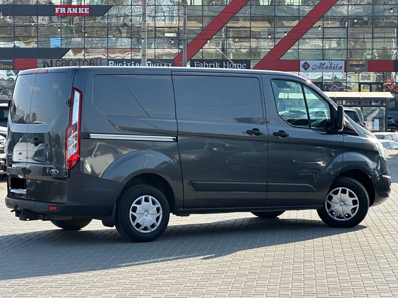 2017 Ford Transit — Miniatură 3