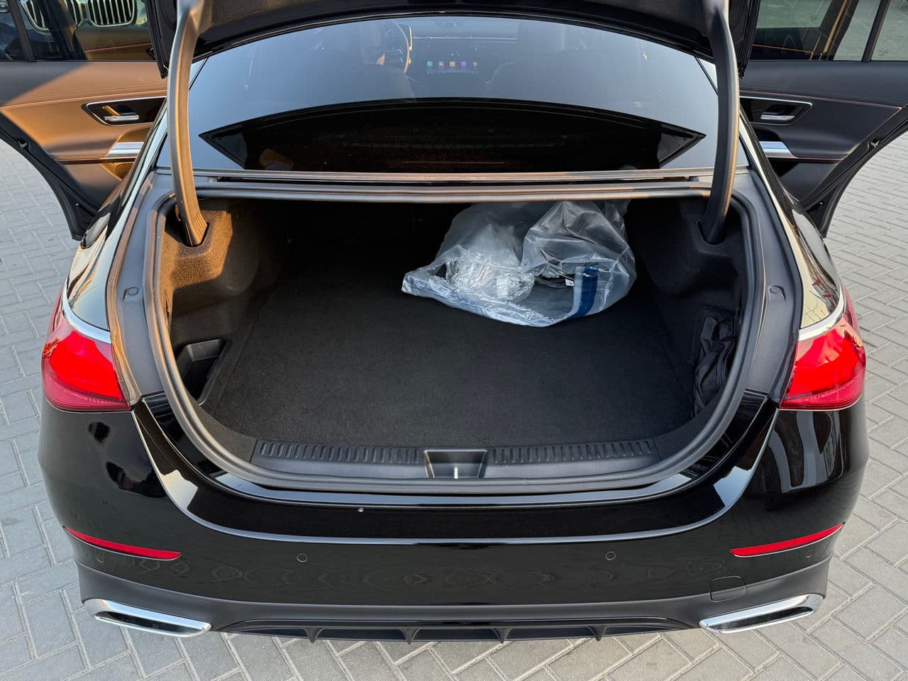 2024 Mercedes E 300de — Miniatură 25
