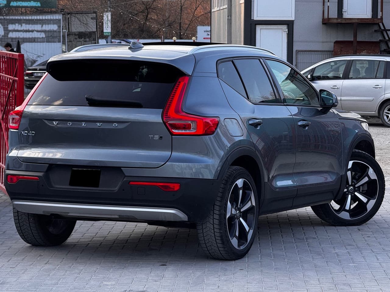 Volvo XC 40 2019 — Миниатюра 4