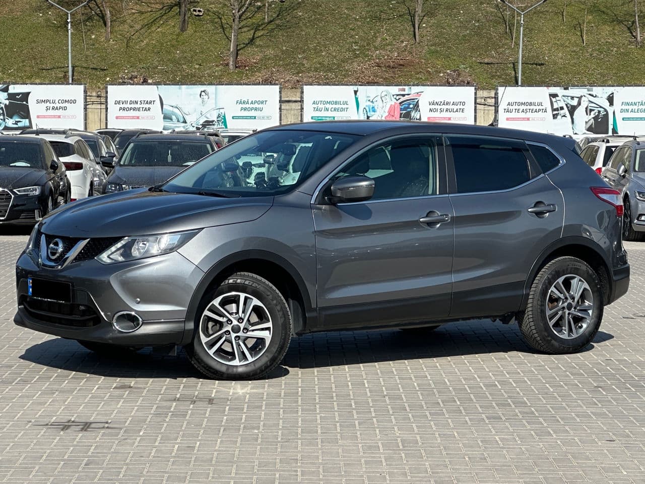 2015 Nissan Qashqai — Miniatură 2