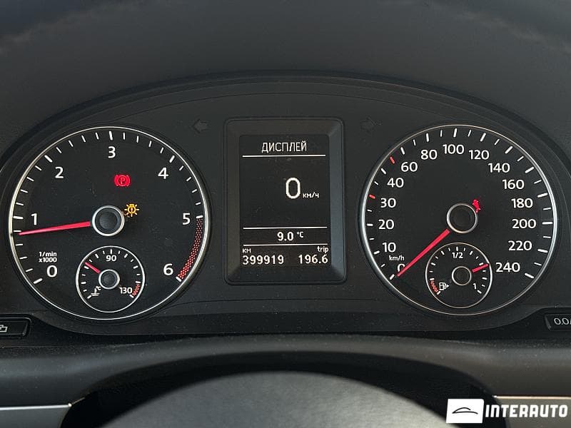 2011 Volkswagen Touran — Miniatură 8