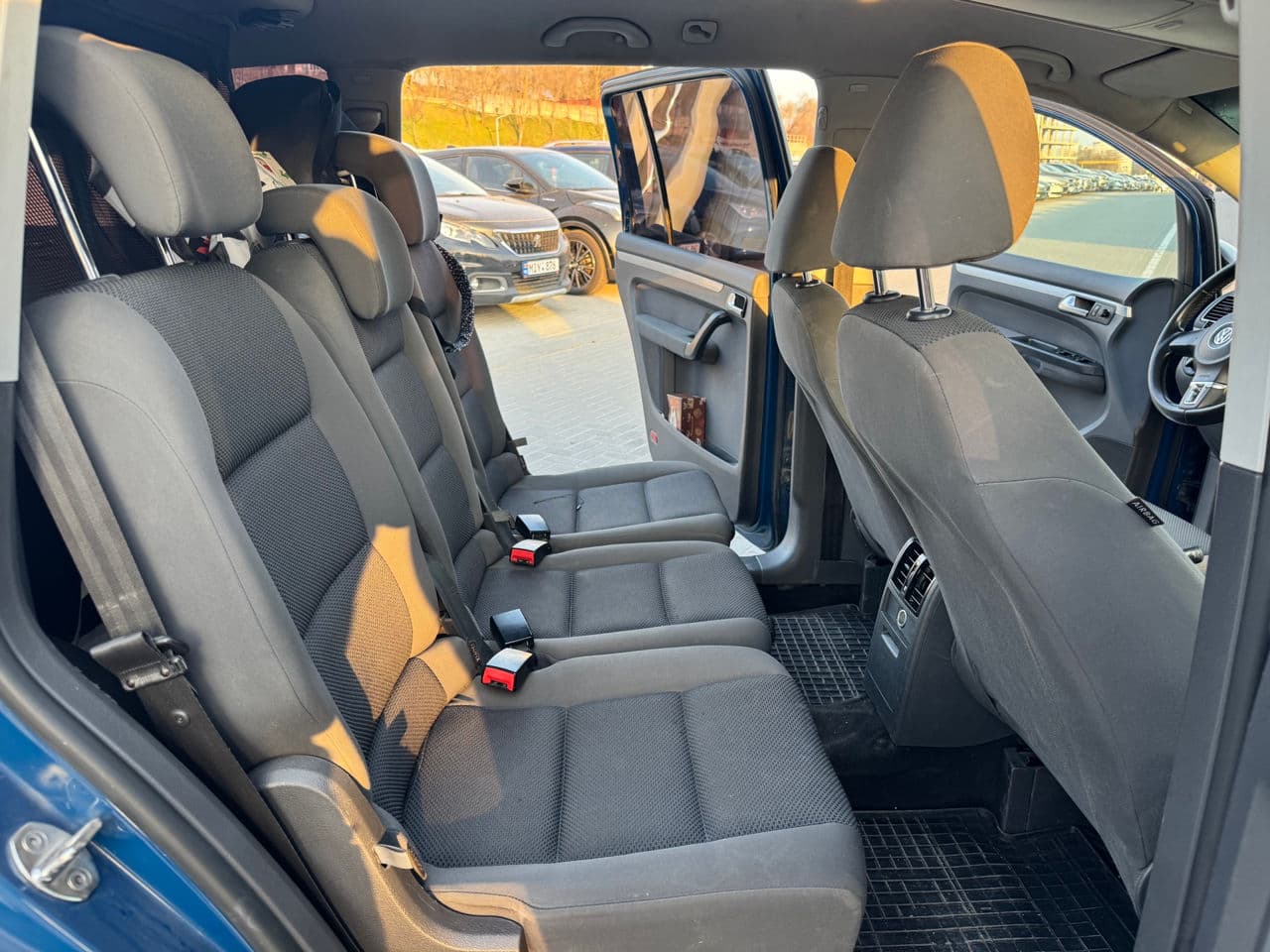 2011 Volkswagen Touran — Miniatură 13