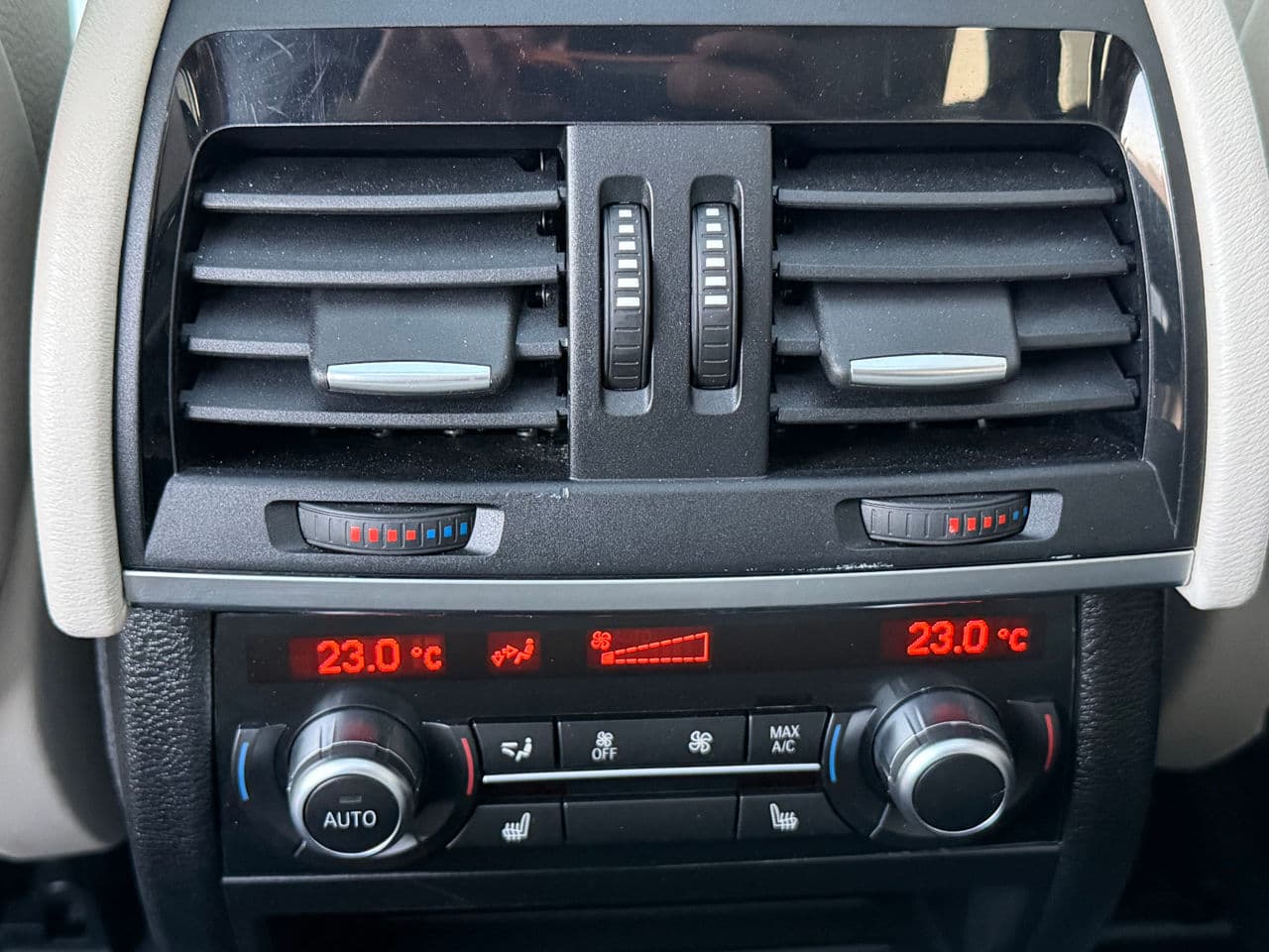 2015 BMW X5 4.0e — Miniatură 20