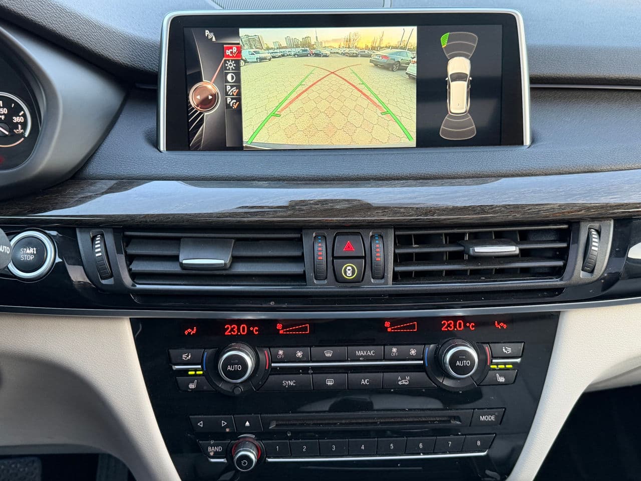2015 BMW X5 4.0e — Miniatură 15